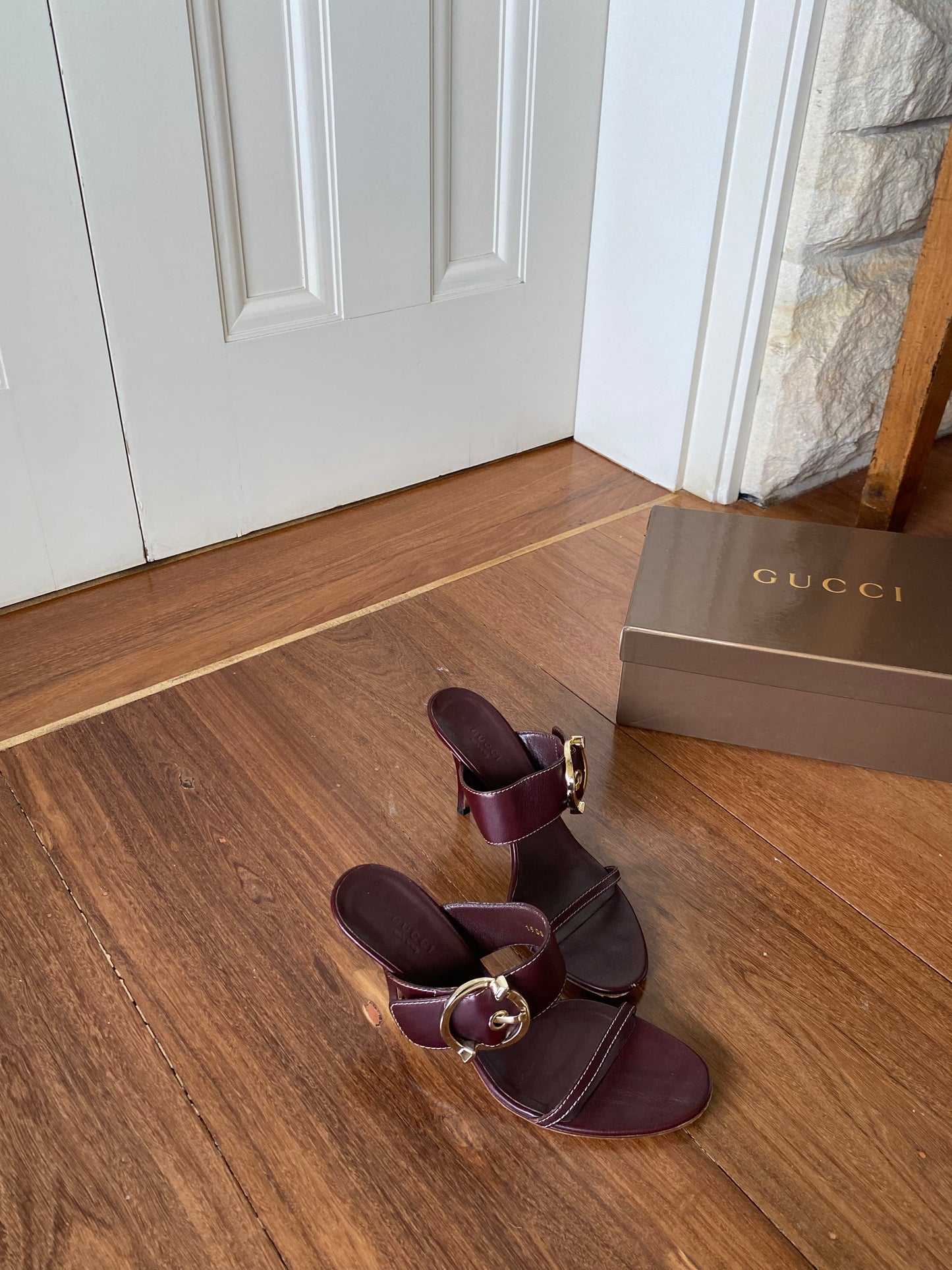 Gucci leather brown mules